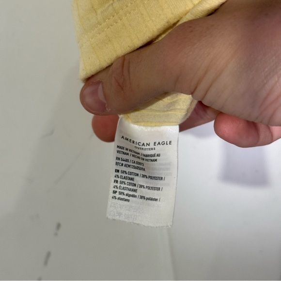 American Eagle Cropped Tank Top Butter Yellow Size Medium Ribbed Cute - Picture 6 of 7